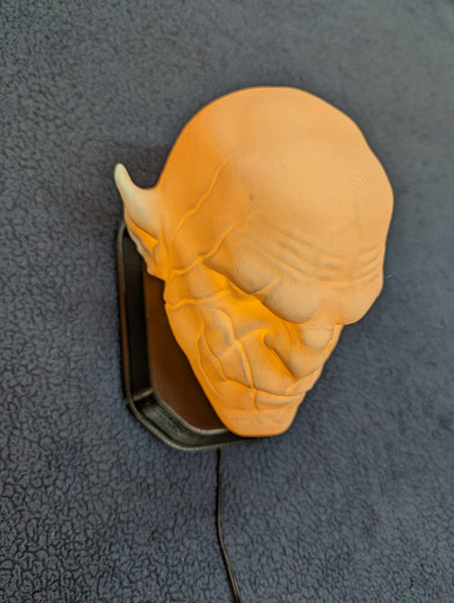 Azog Inspired Wall Trophy Lamp – 3D Printed LED Lord of the Rings Decor