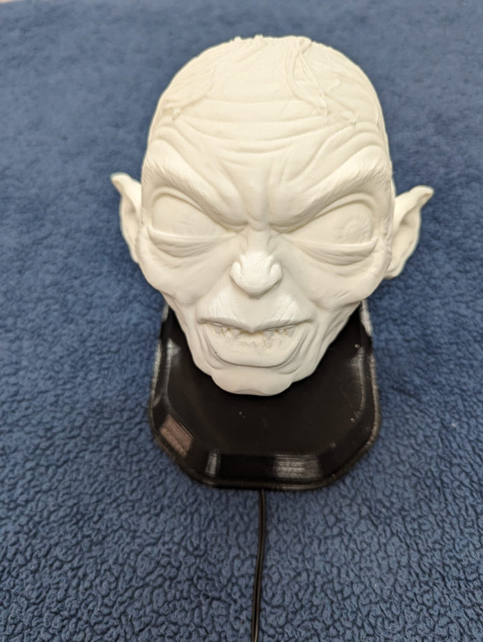 Gollum Inspired Wall Trophy Lamp – 3D Printed LED Lord of the Rings Decor